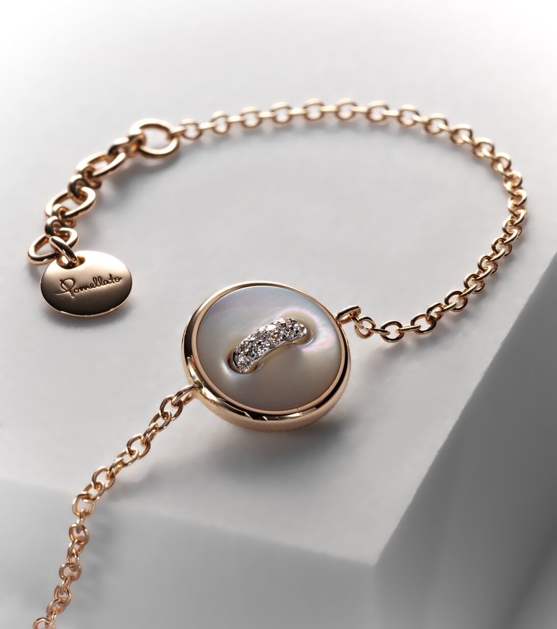 Pom Pom Dot 18kt rhodium-plated rose gold bracelet with mother-of-pearl and diamonds | Pomellato