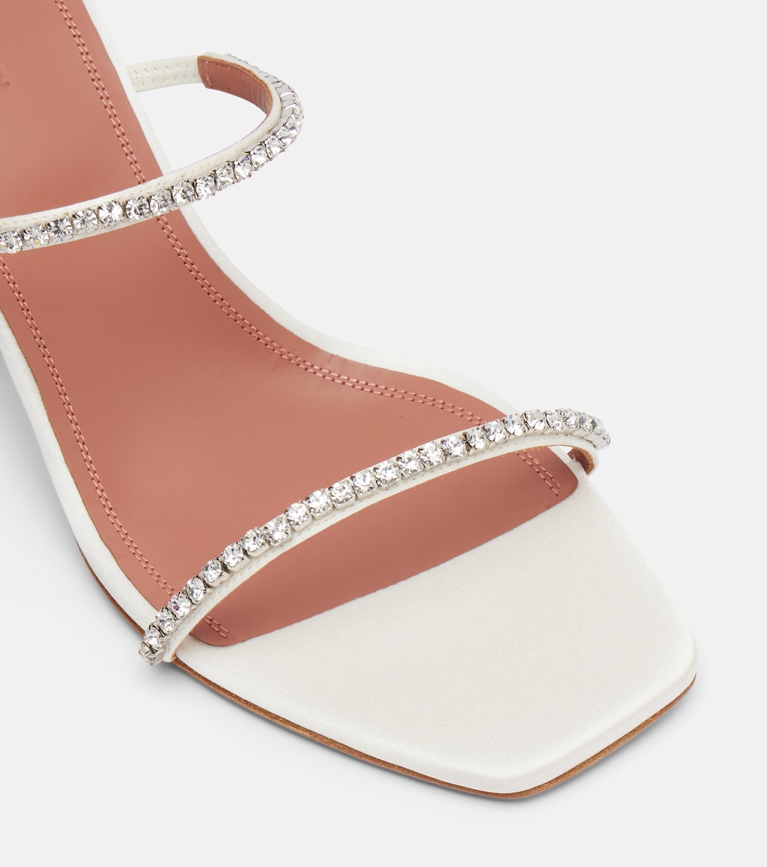 Sandalen Gilda 70 aus Satin mit Kristallen | Amina Muaddi
