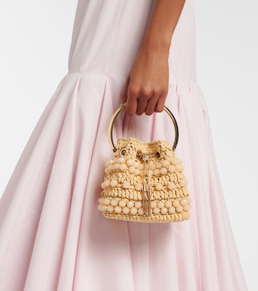 حقيبة دلو من الرافيا مزينة بالخرز Bon Bon Small | Jimmy Choo