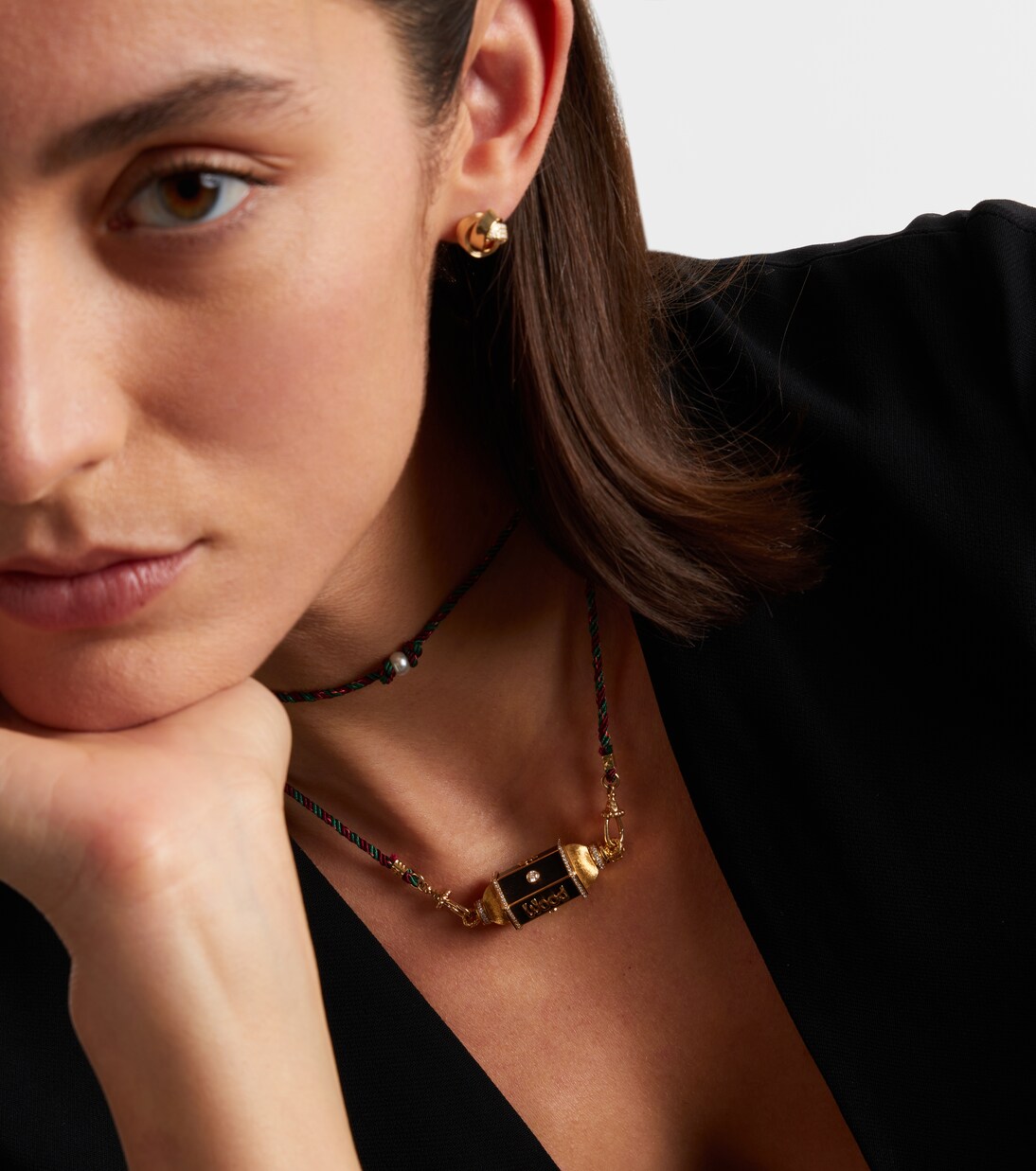 Knock on Wood 18kt gold locket necklace with diamonds | Marie Lichtenberg