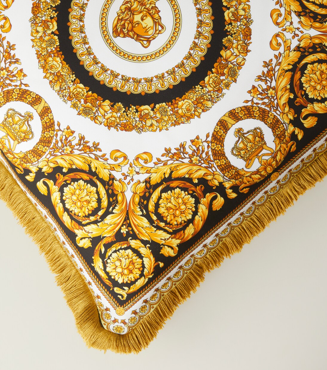 Crete De Fleur silk cushion | Versace Home
