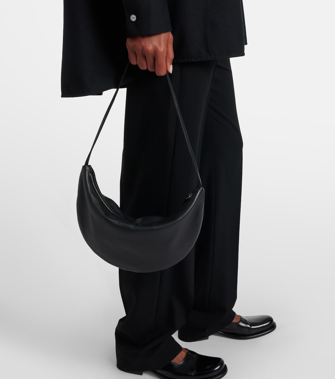 Schultertasche Izzy aus Leder  | The Row