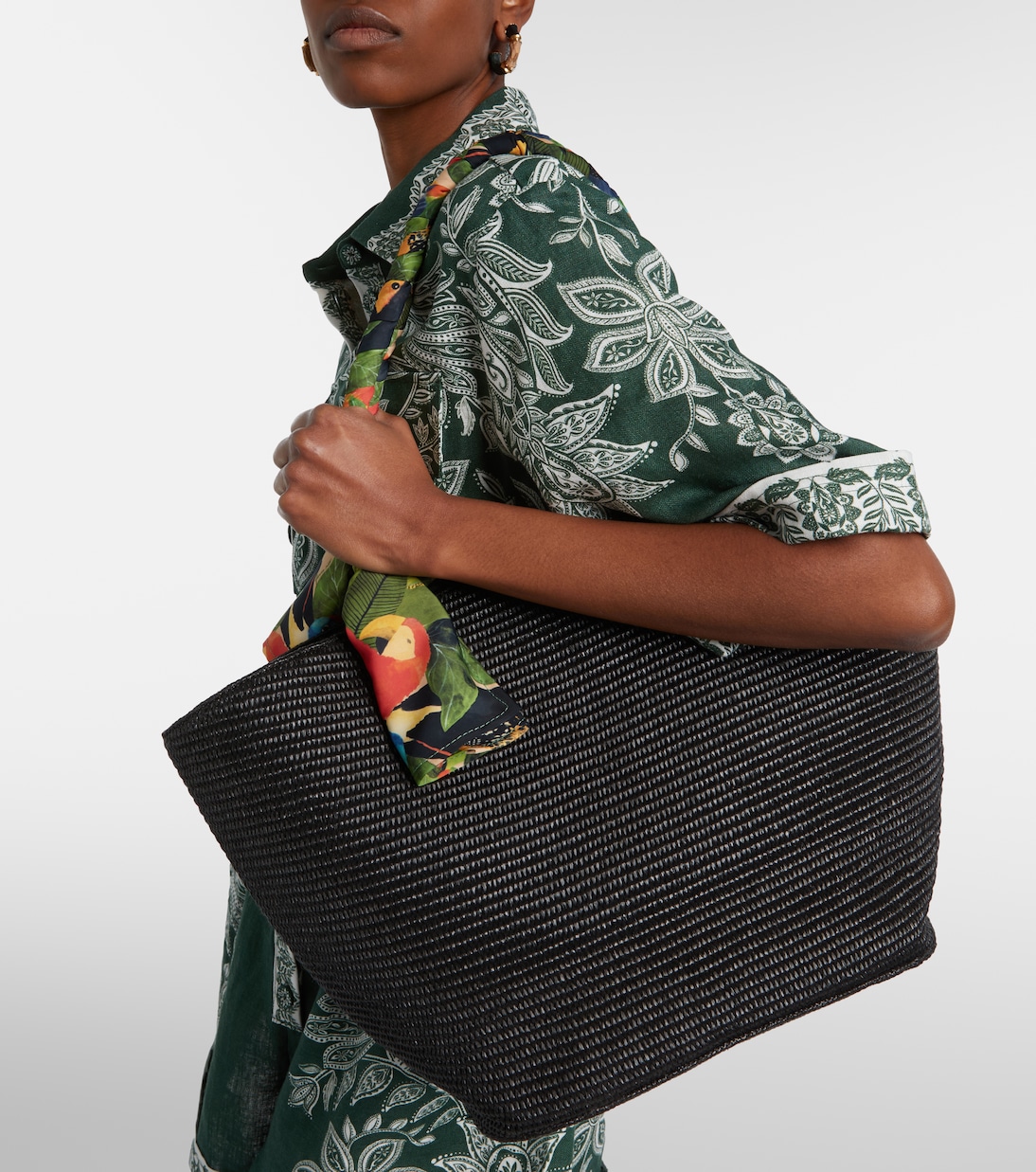 Basket Medium silk-trimmed raffia tote bag | Farm Rio