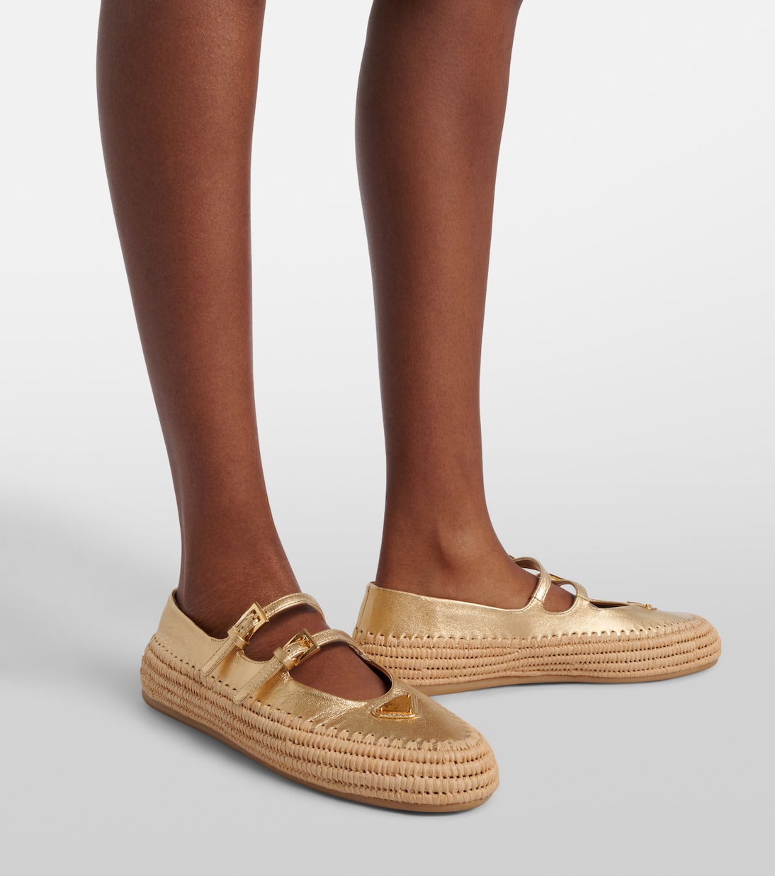Espadrilles aus Metallic-Leder und Raffiabast | Prada