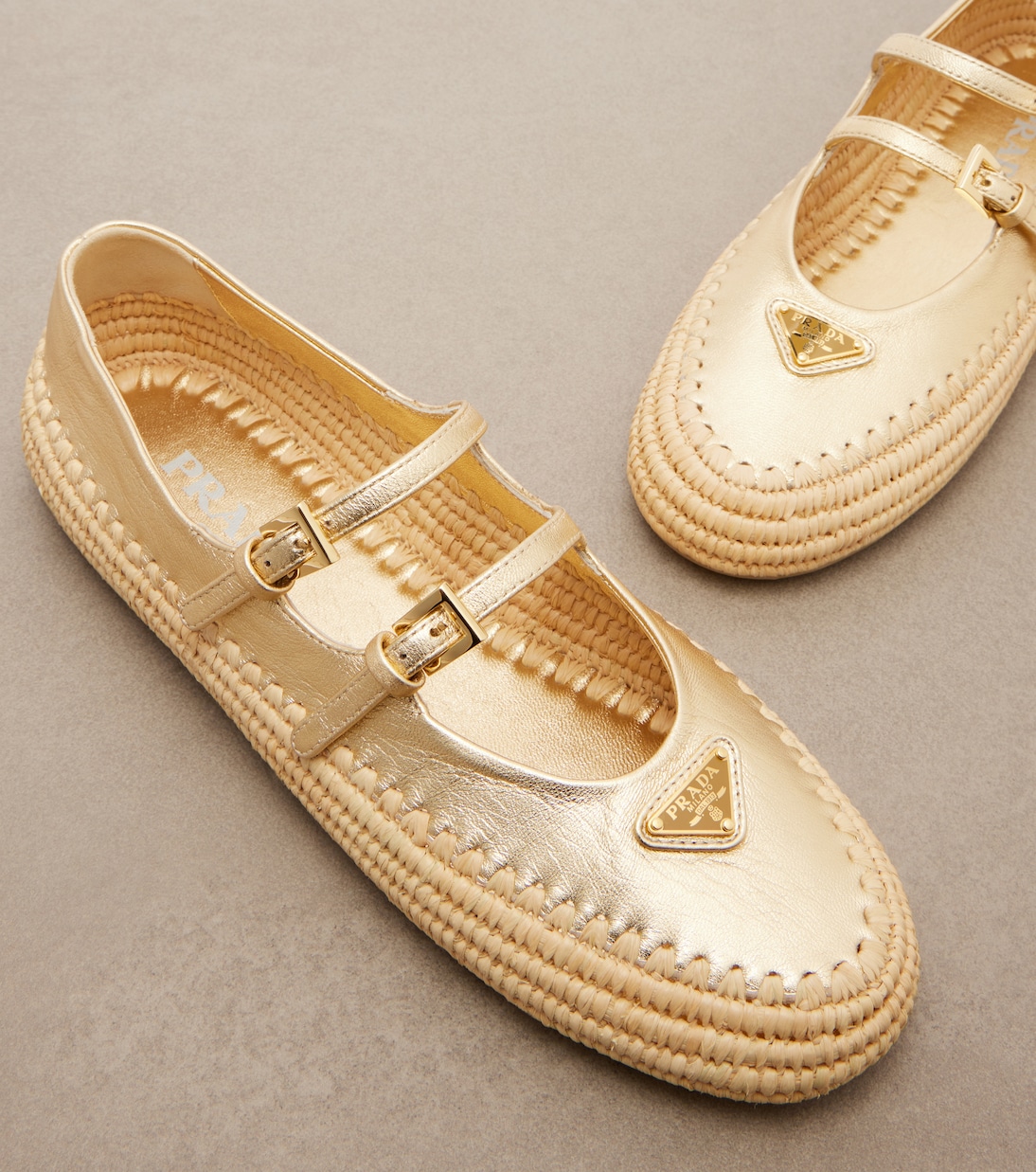 Espadrilles aus Metallic-Leder und Raffiabast | Prada