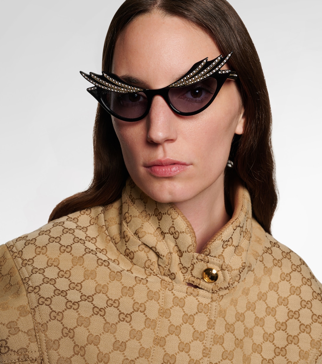 Embellished cat-eye sunglasses | Gucci