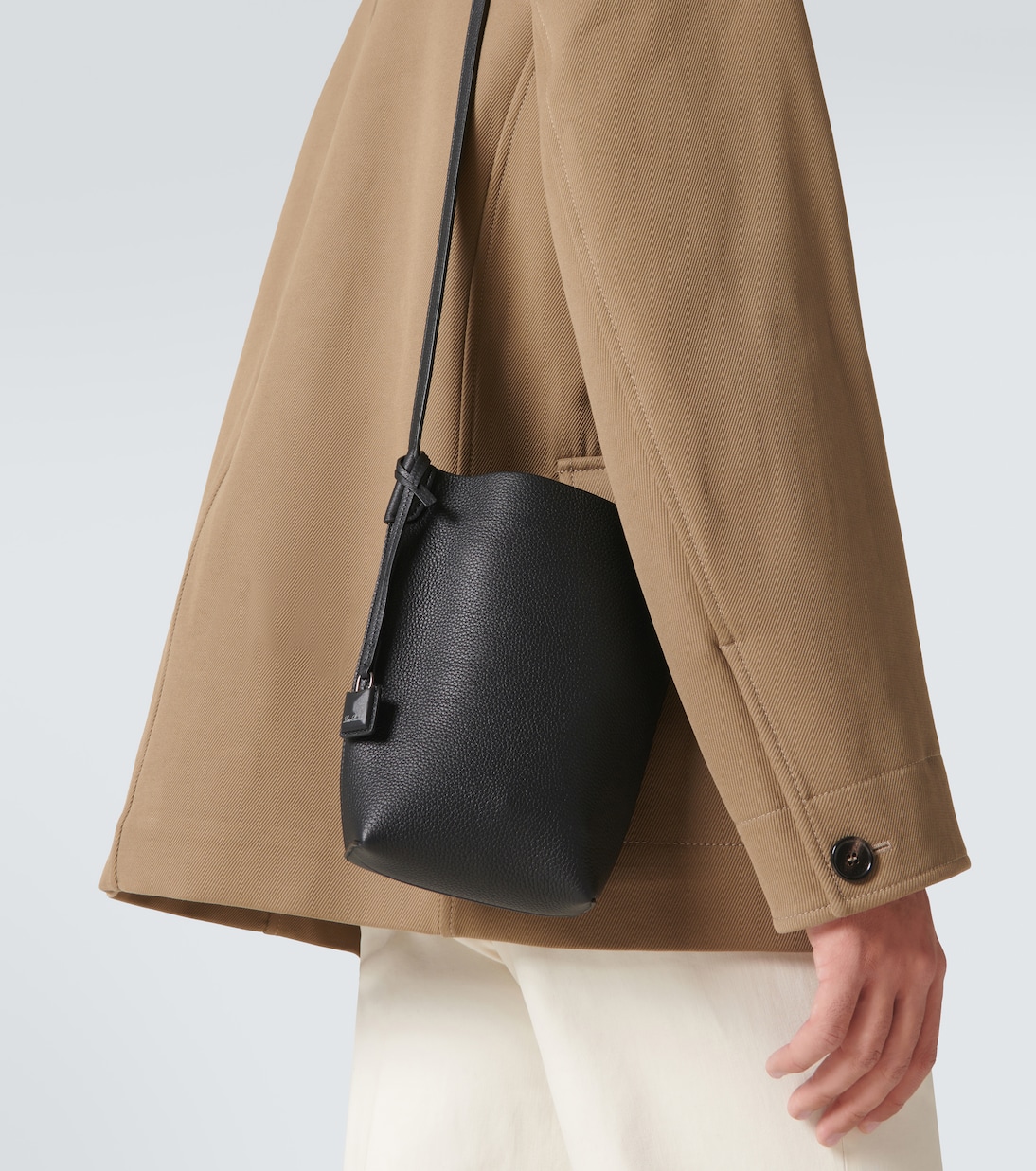 Bale leather phone pouch | Loro Piana