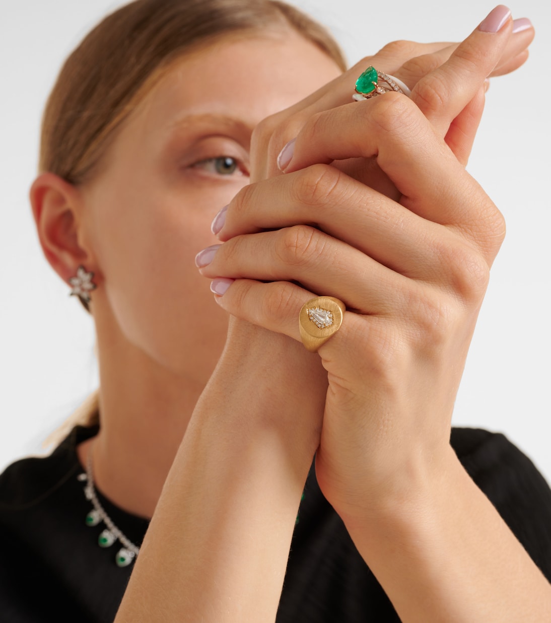 Anello per mignolo Kite in oro 18kt con diamanti | Kamyen