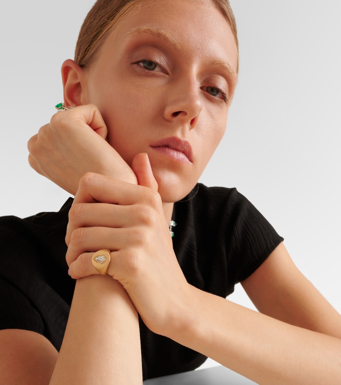 Anello per mignolo Kite in oro 18kt con diamanti | Kamyen