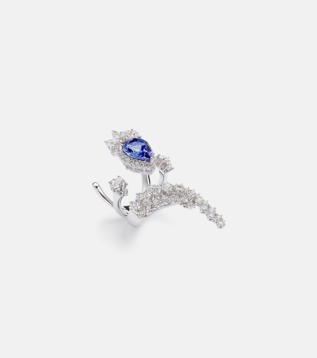 Reign Supreme 18kt white gold ring with tanzanite and diamonds | Yeprem