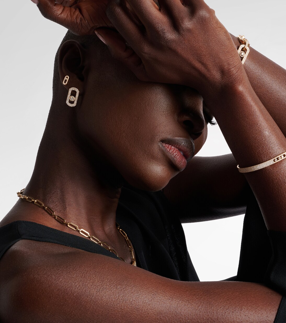 So Move 18kt gold earrings with diamonds | Messika