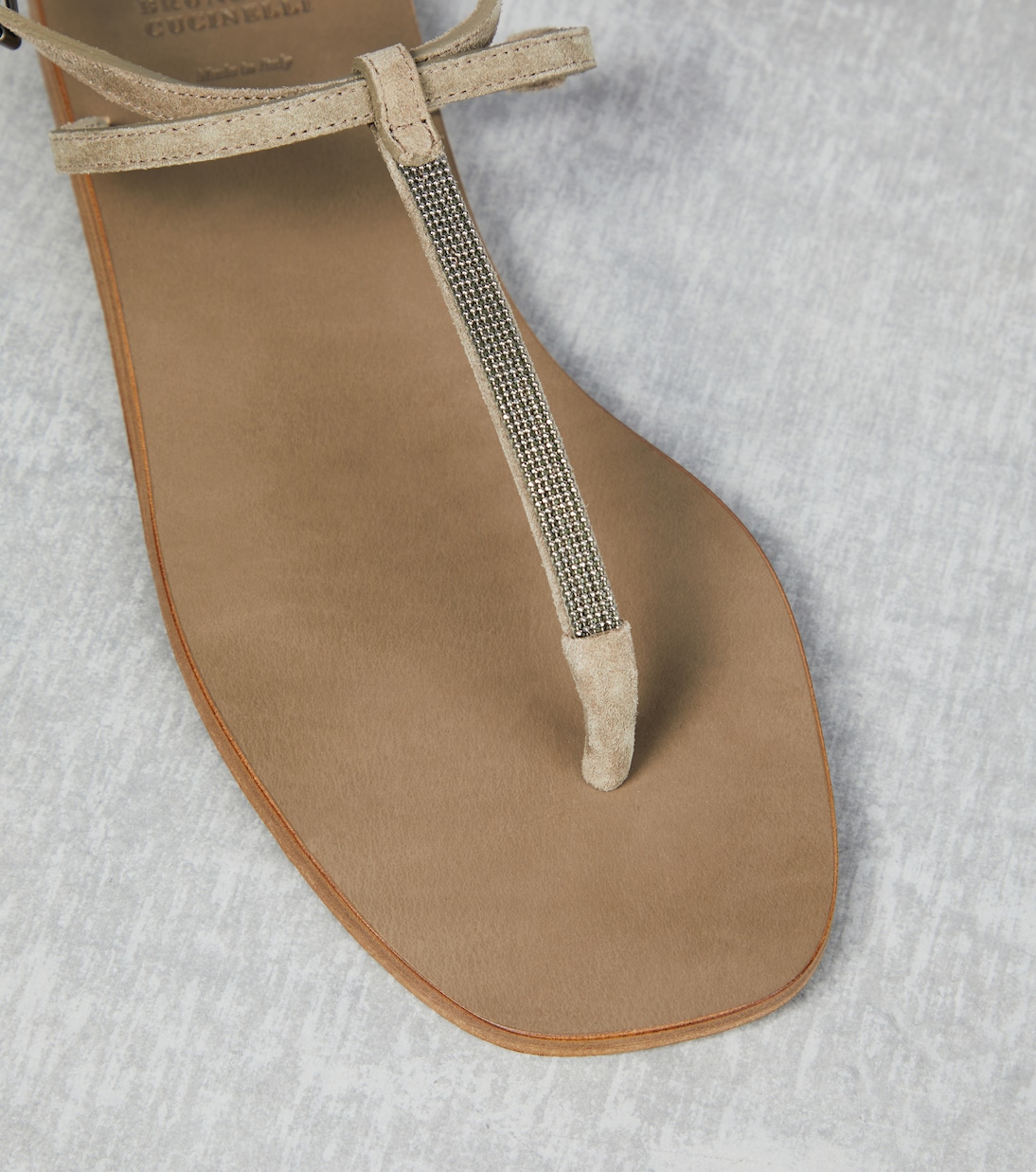 Embellished suede thong sandals | Brunello Cucinelli