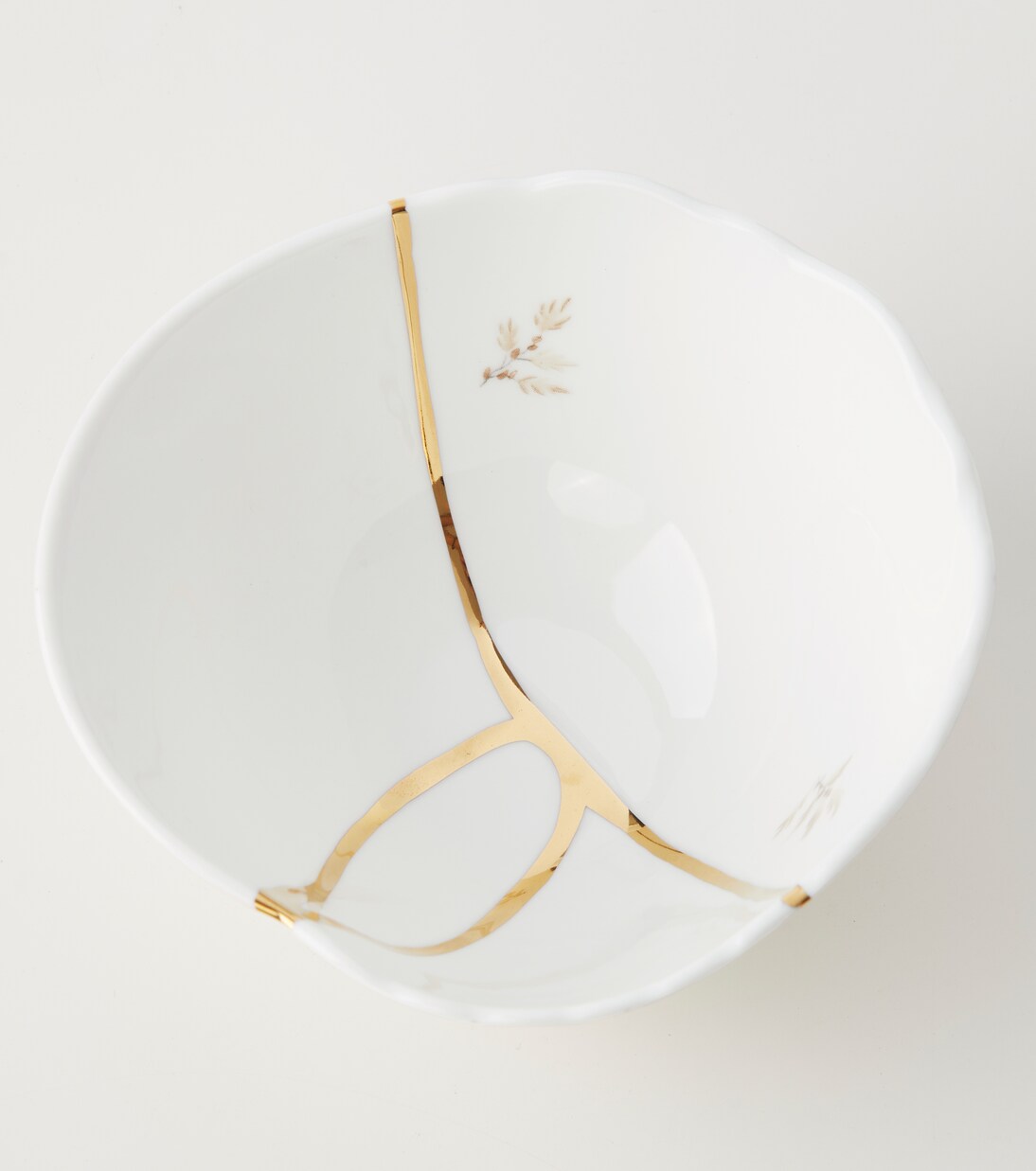 Kintsugi bowl by Marcantonio Raimondi Malerba | Seletti