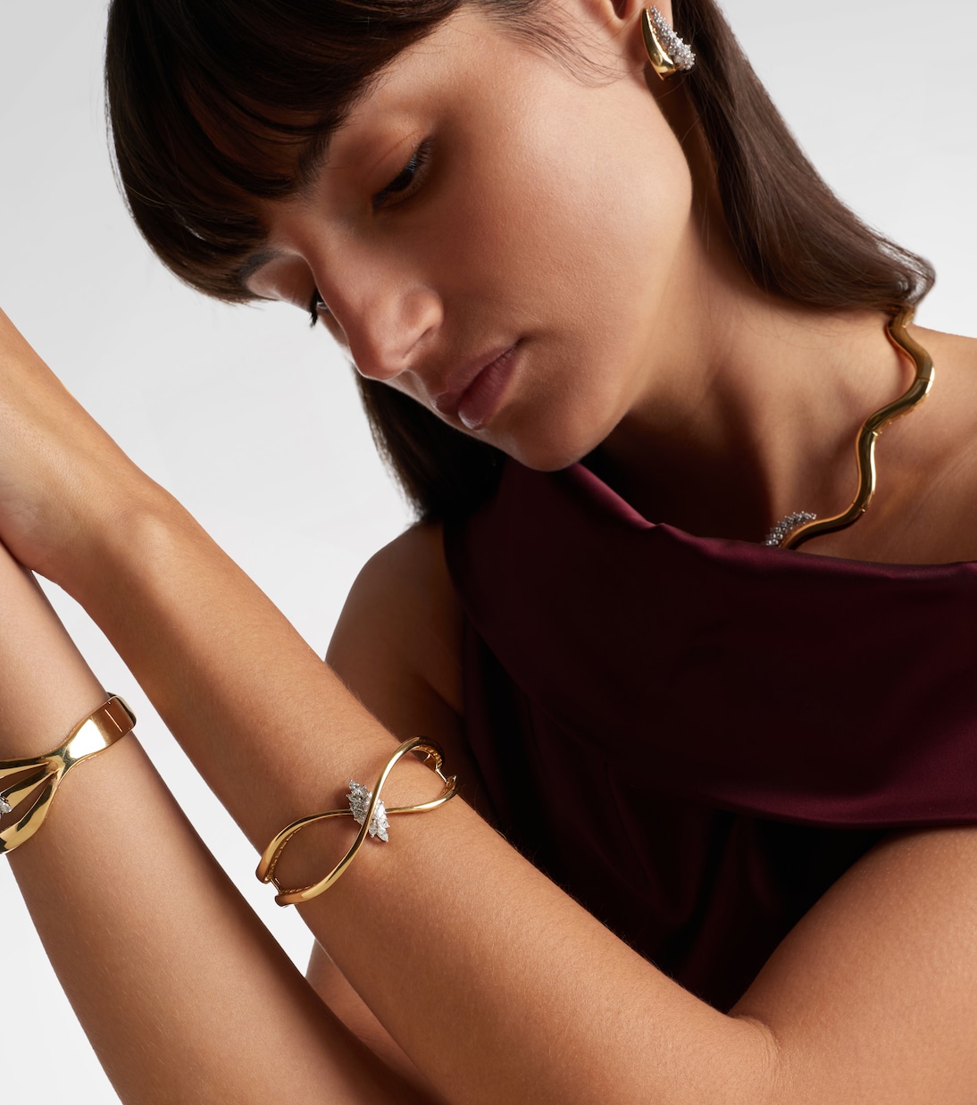 Golden Strada 18kt white and yellow gold bangle with diamonds | Yeprem