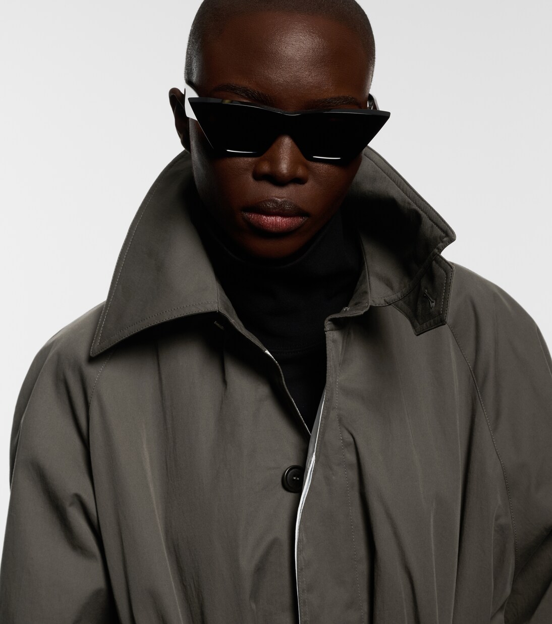 Peak cat-eye sunglasses | Phoebe Philo