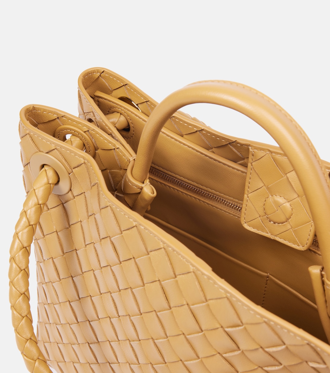 Andiamo Intrecciato Medium leather tote bag | Bottega Veneta