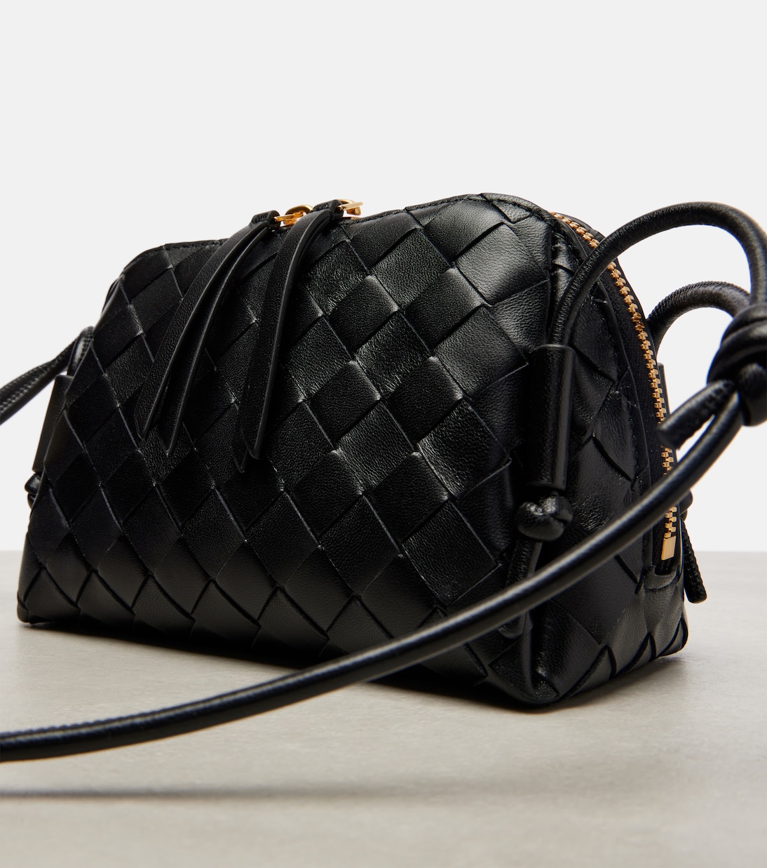 Pochette Concert Mini en cuir Intrecciato  | Bottega Veneta
