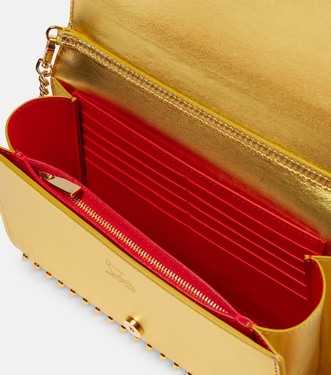 Clutch Paloma de piel metalizada con tachuelas | Christian Louboutin