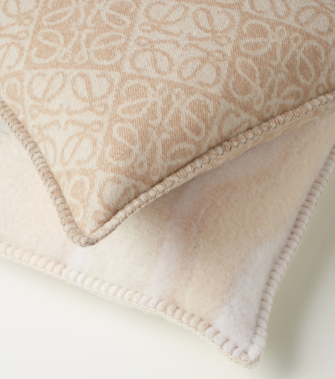 Anagram wool and cashmere cushion | Loewe