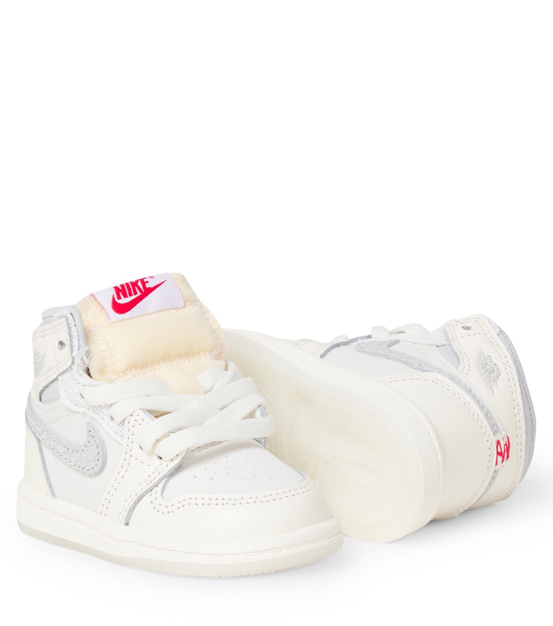 Baby Air Jordan 1 Retro High OG sneakers | Nike Kids