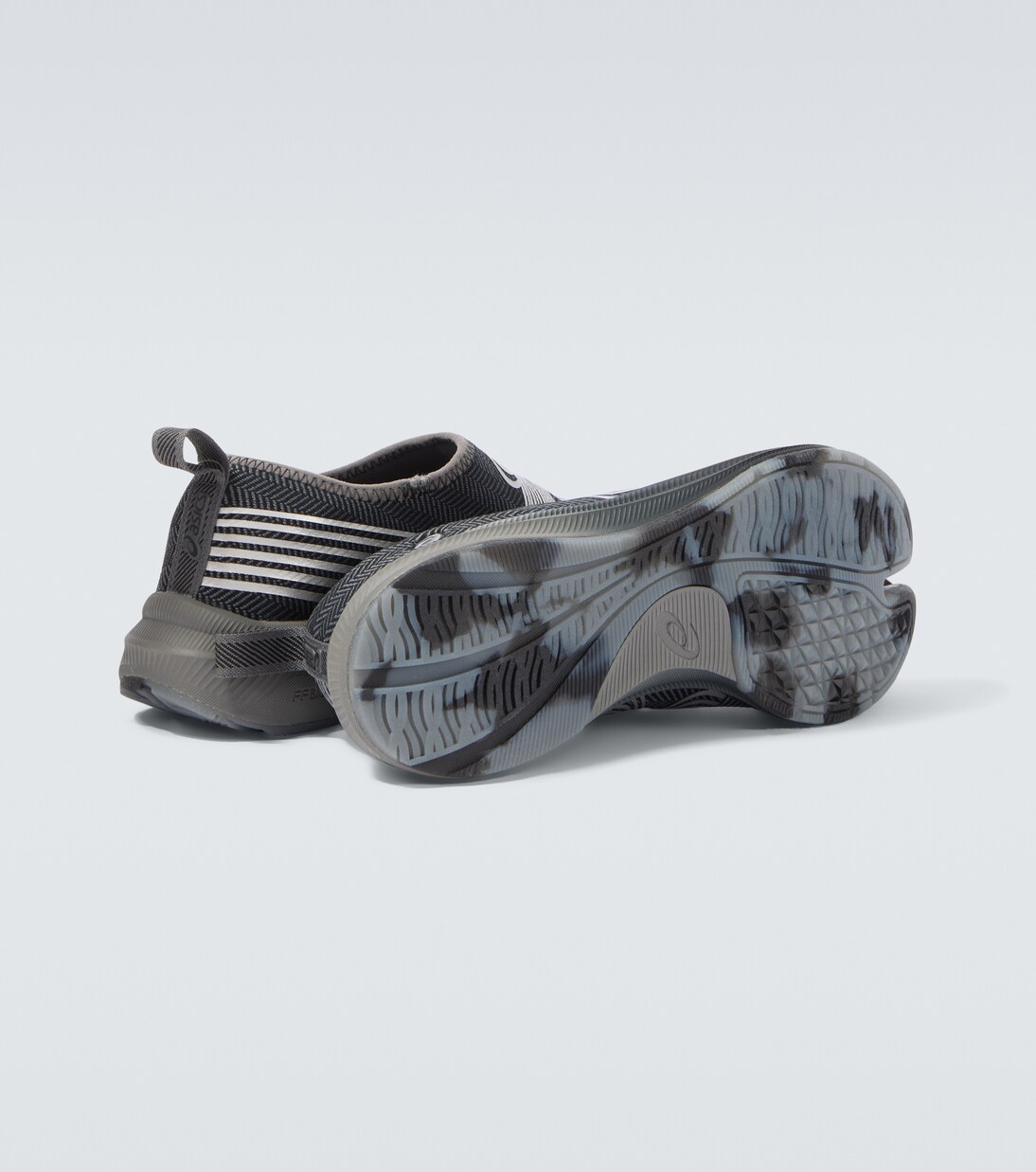 x Kiko Kostadinov zapatillas Lyasa FF | Asics