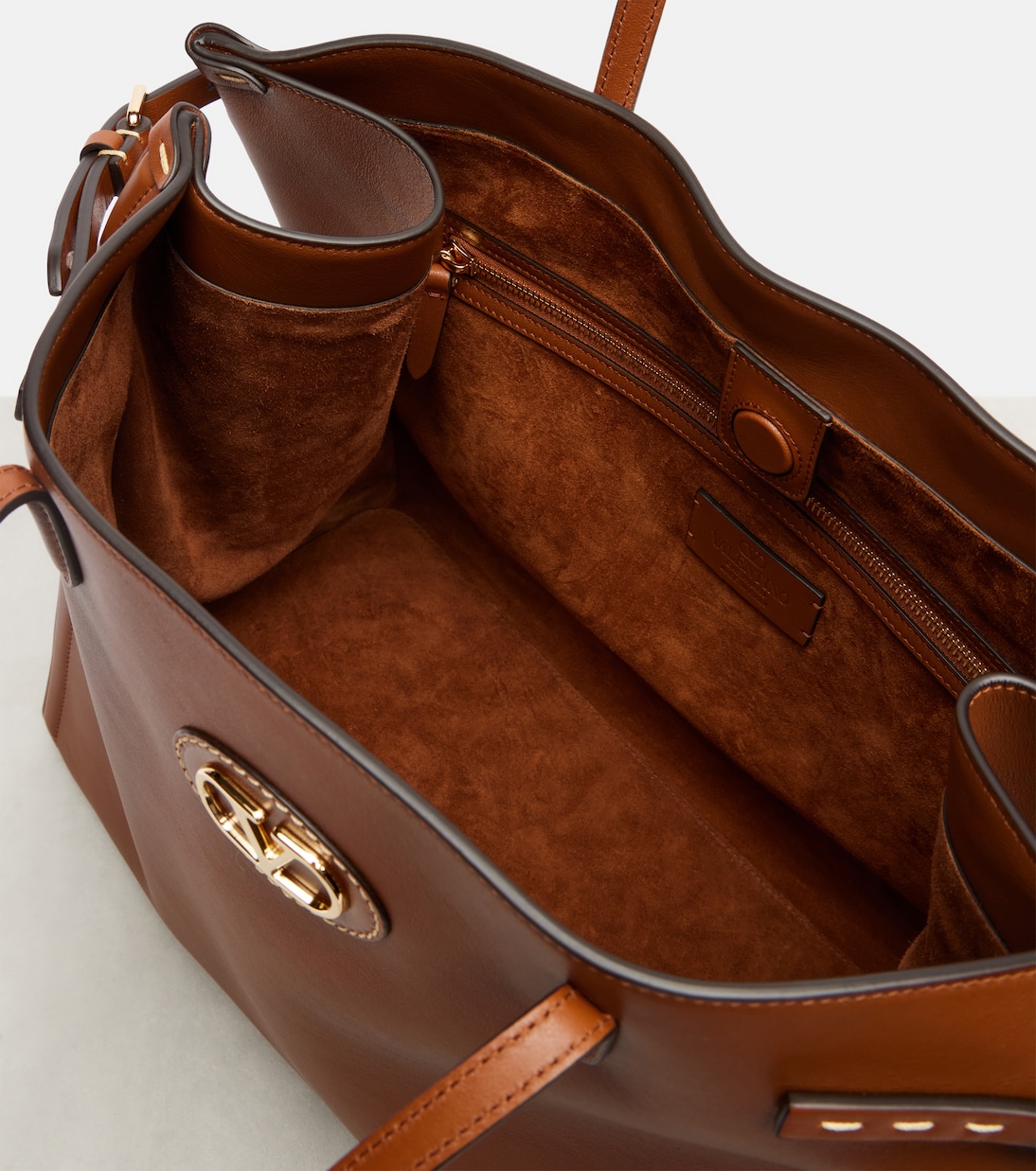 Antibes Large leather tote bag | Valentino Garavani