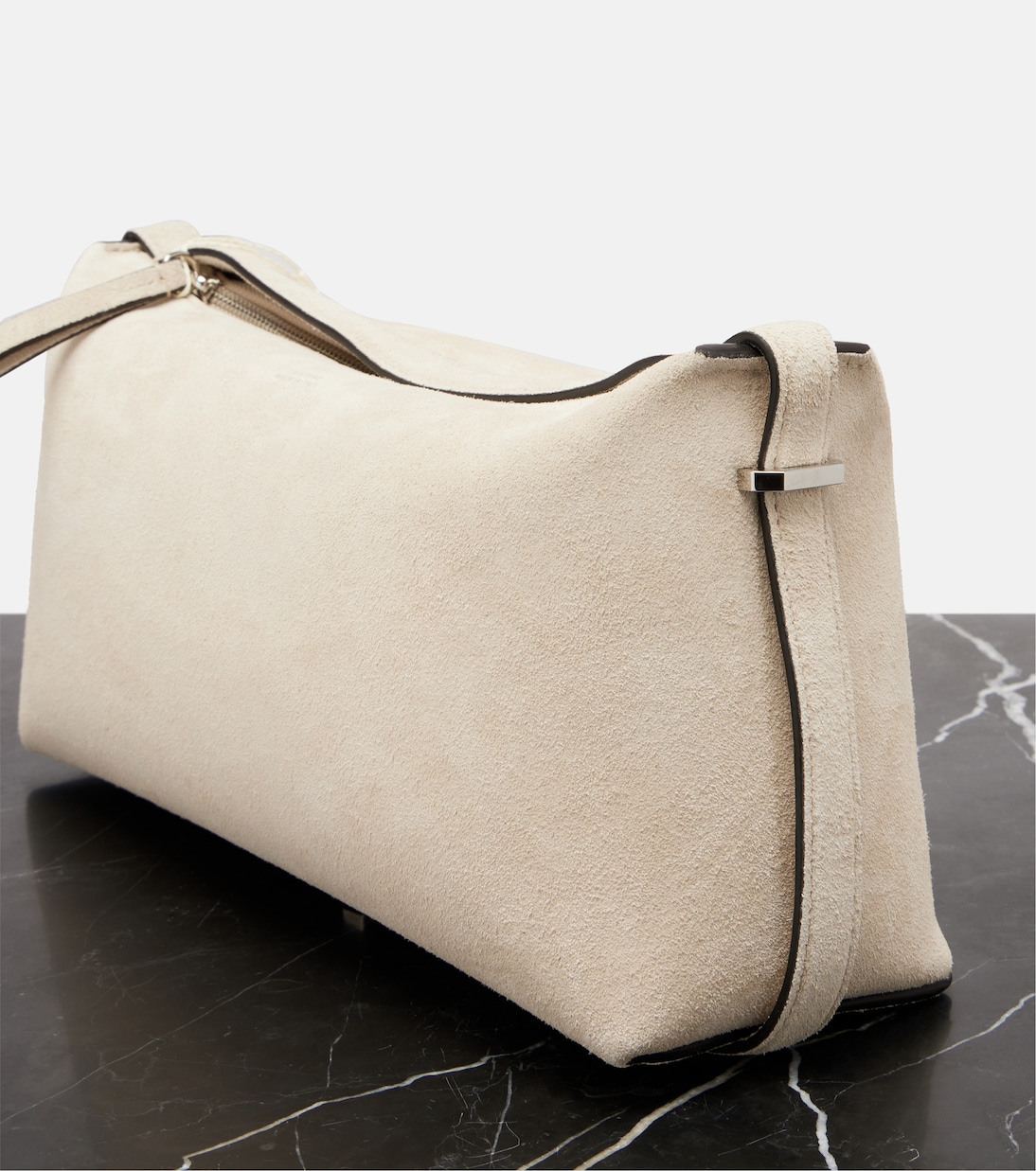 Clutch aus Veloursleder | Toteme