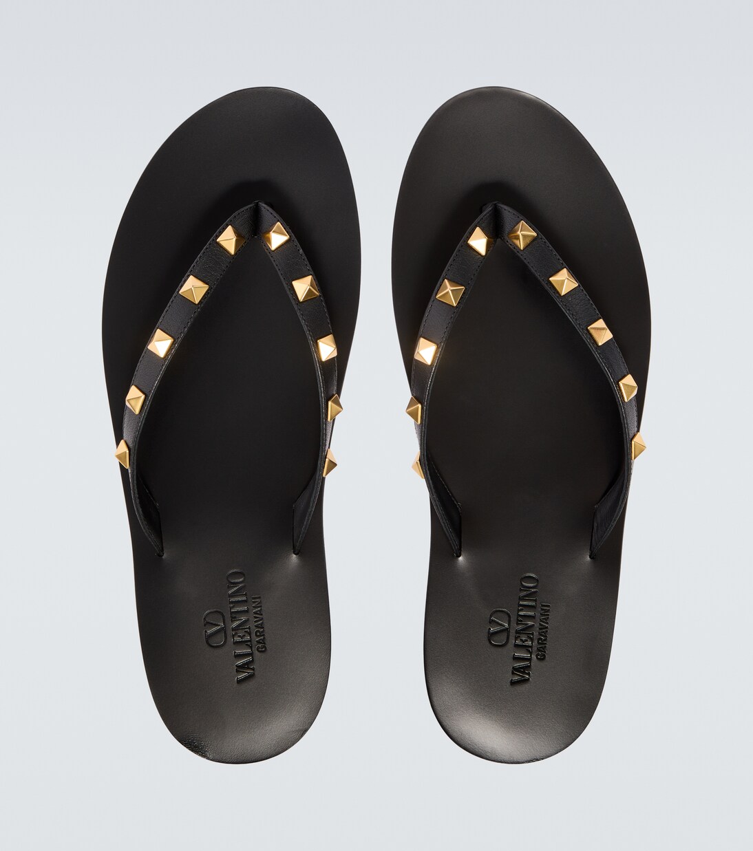 Rockstud leather thong sandals | Valentino Garavani