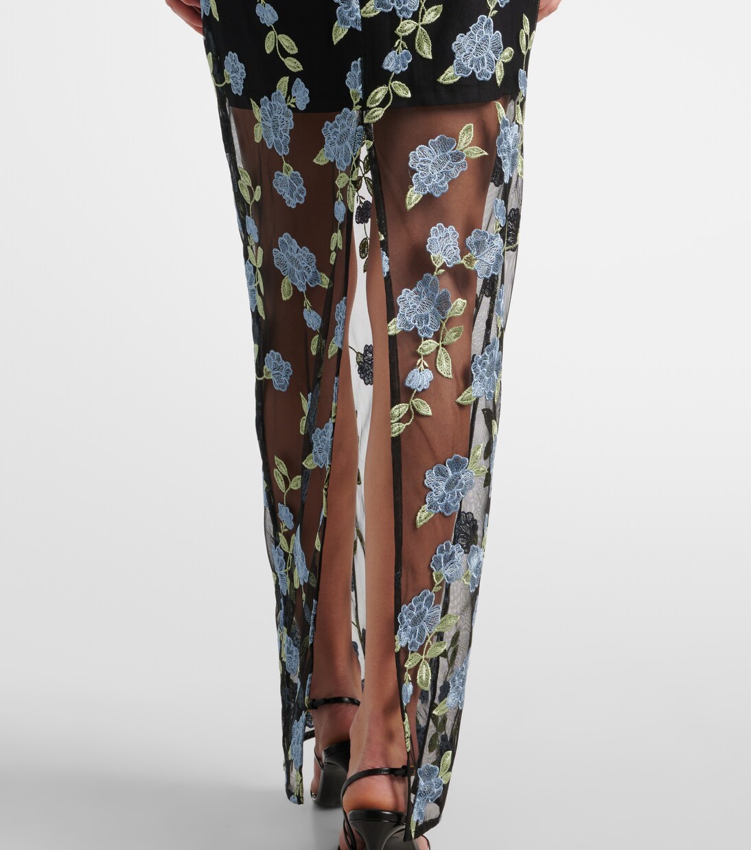 Robe en résille à fleurs | Rotate