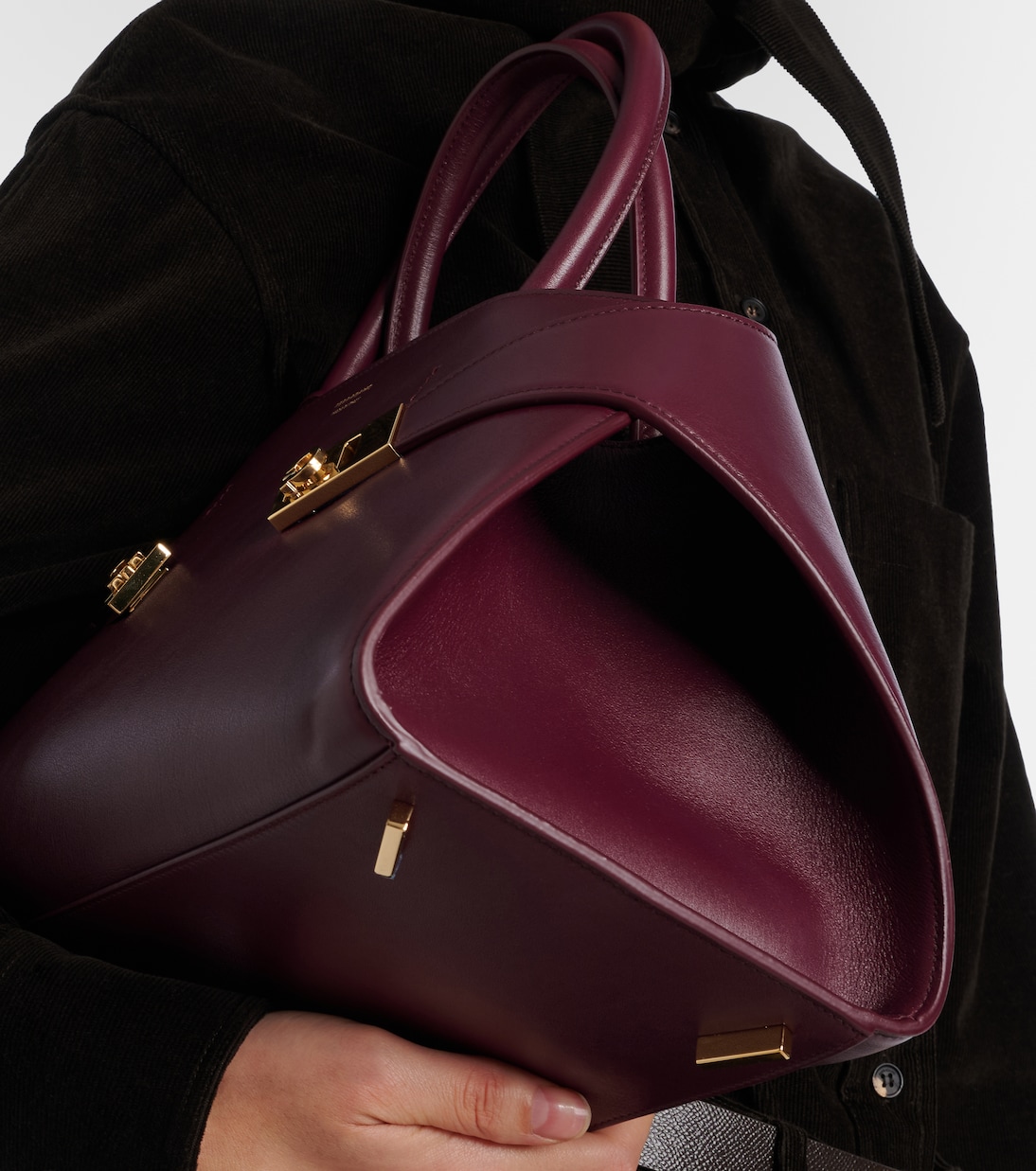 Hug 미디엄 레더 토트 백 | Ferragamo