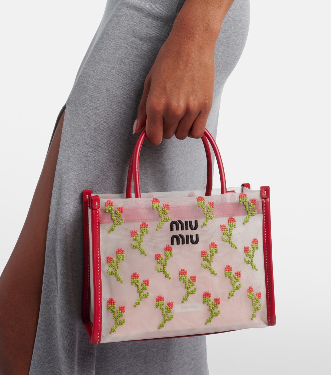 Sac à main en mesh à finitions en cuir | Miu Miu