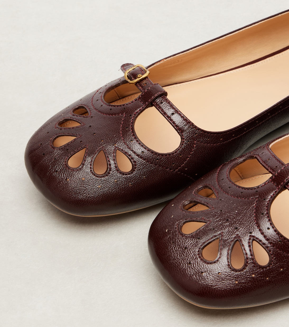 Misty cutout leather ballet flats | Chloé