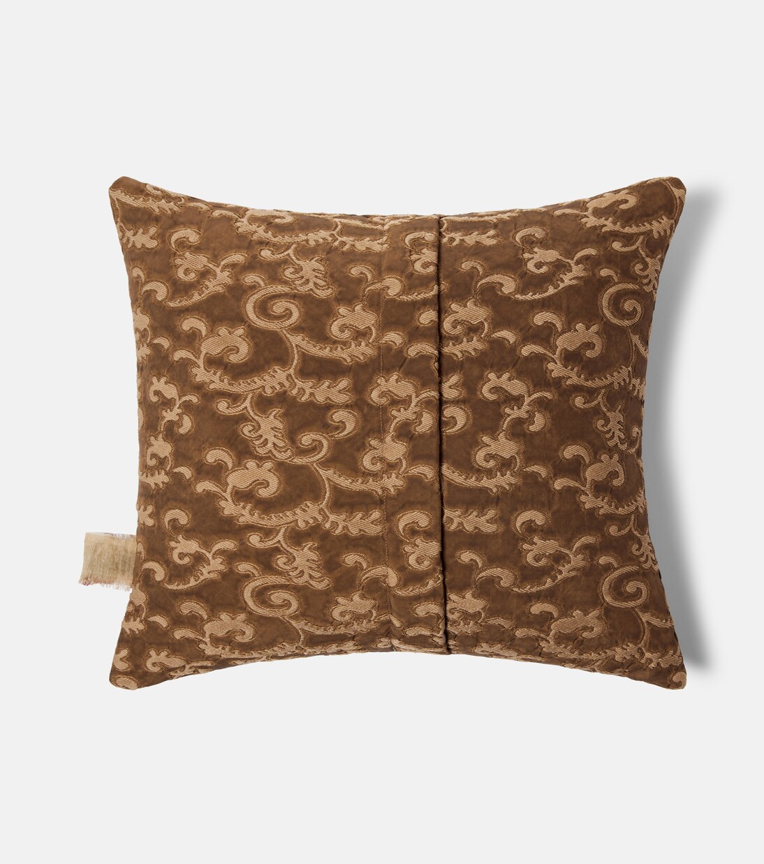 Acuzio cushion | The House of Lyria