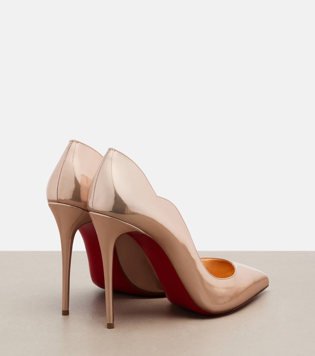 Hot Chick patent leather pumps | Christian Louboutin