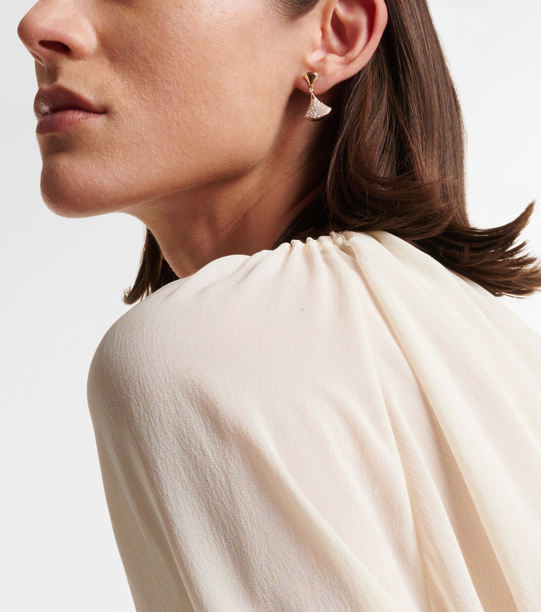 Divas' Dream 18kt rose gold earrings with diamonds | Bvlgari