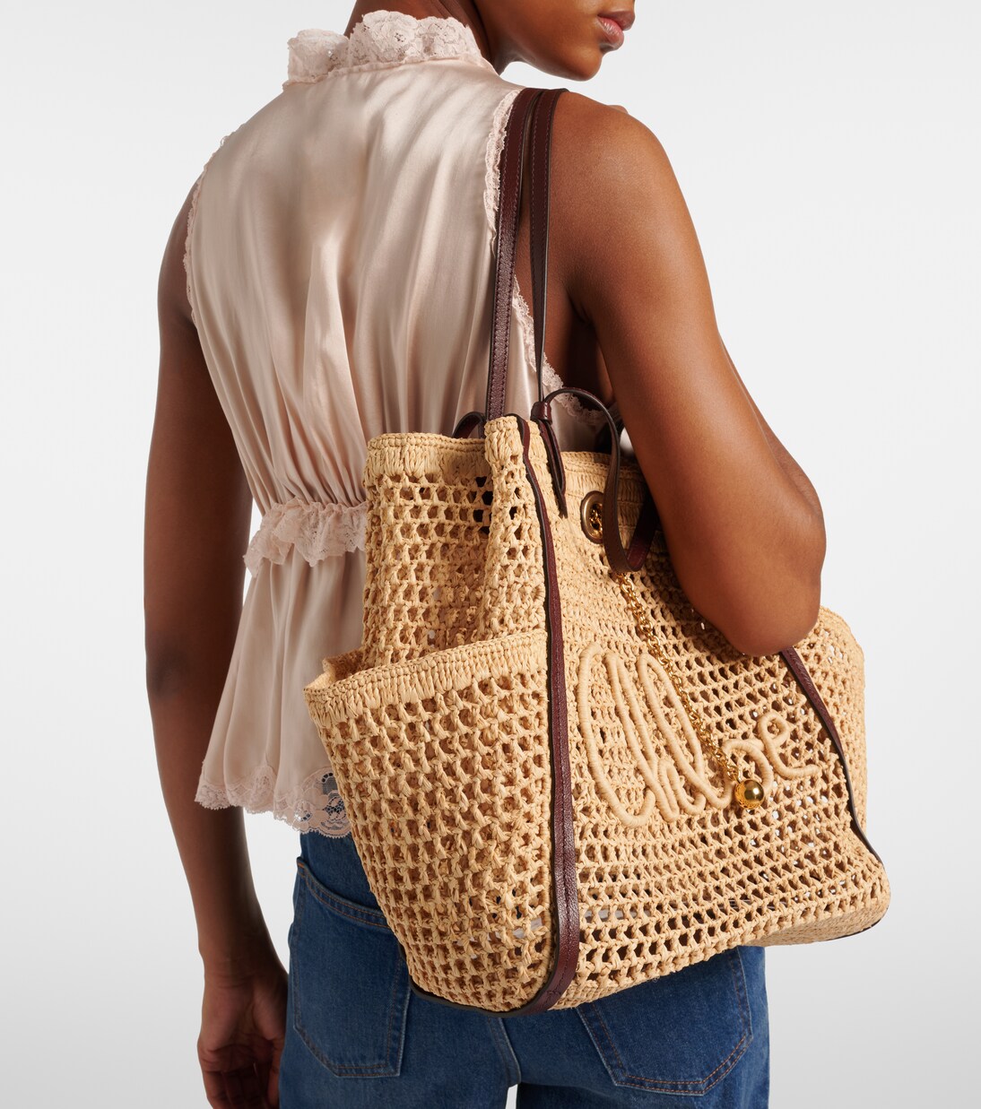 x Made For A Woman Chloé Iconic raffia shoulder bag | Chloé