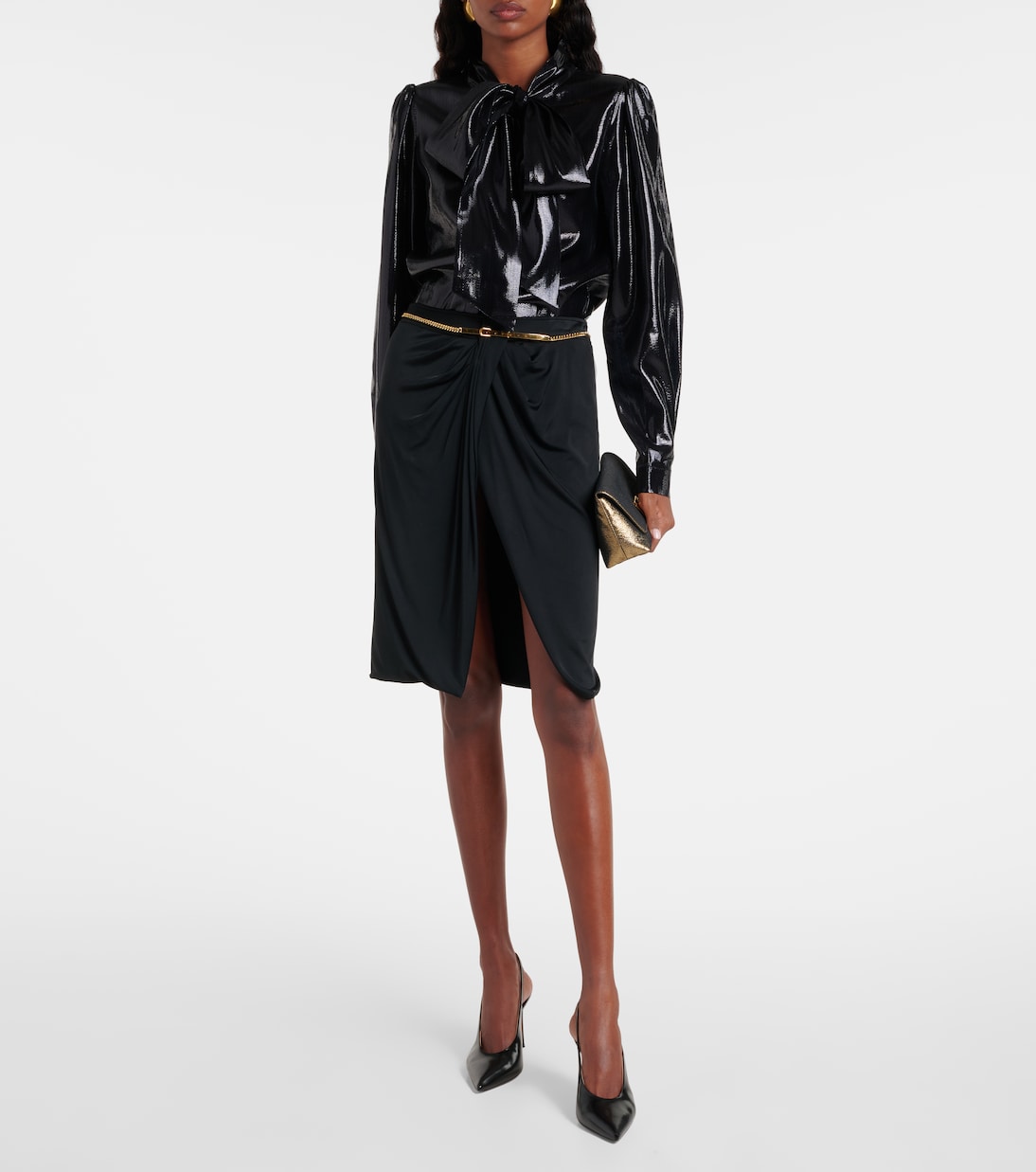 Schluppenbluse  | Self-Portrait