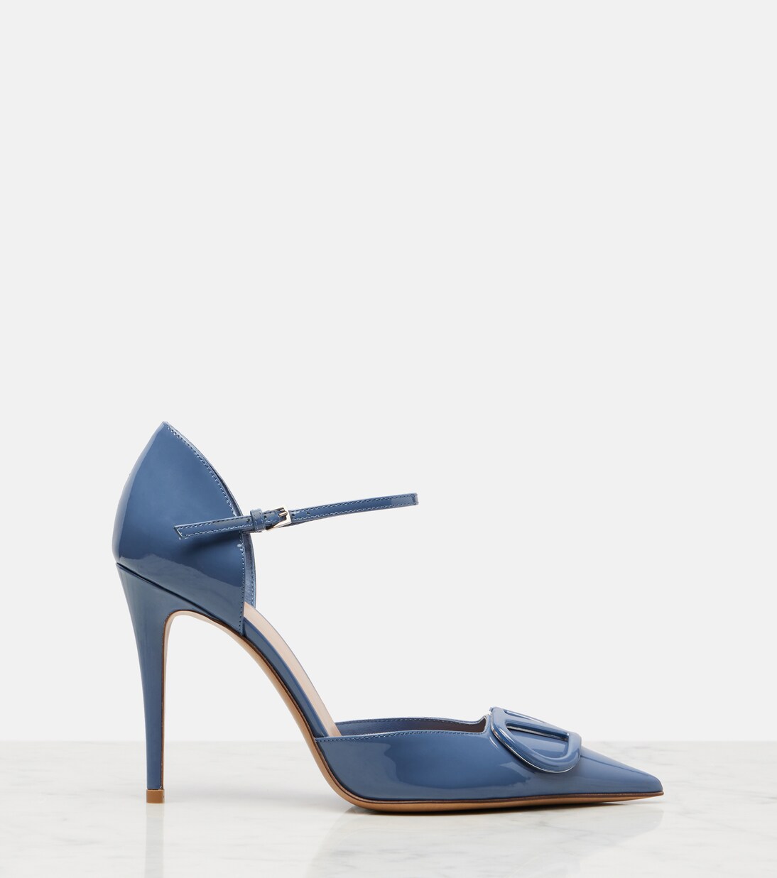 D'Orsay VLogo patent leather pumps | Valentino Garavani