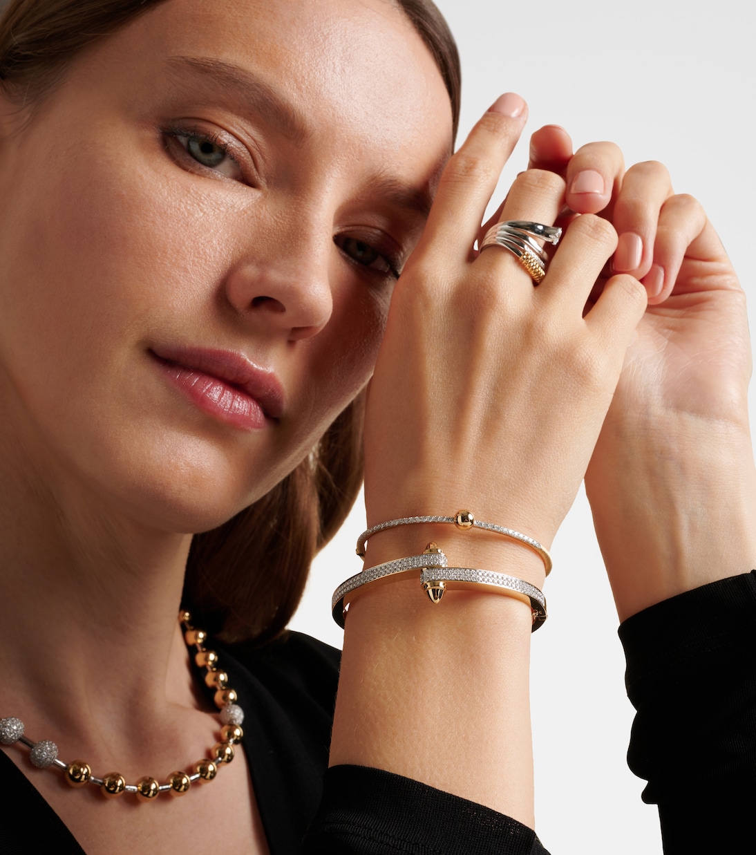 Ball 14kt gold bangle with diamonds | Rainbow K