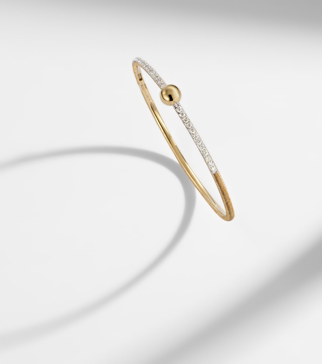 Ball 14kt gold bangle with diamonds | Rainbow K
