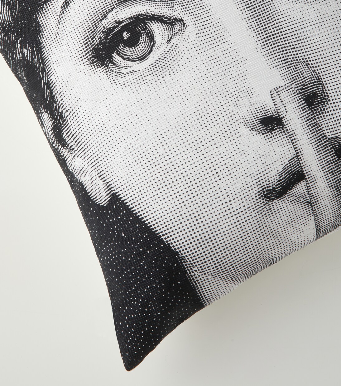 Silenzio cushion | Fornasetti