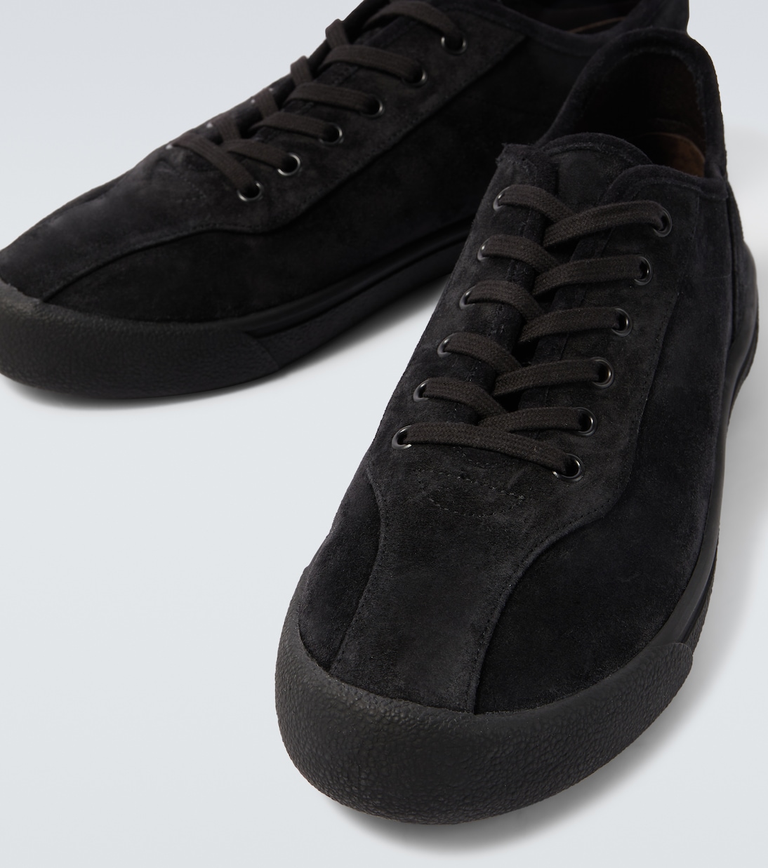 Sneakers aus Veloursleder | The Row