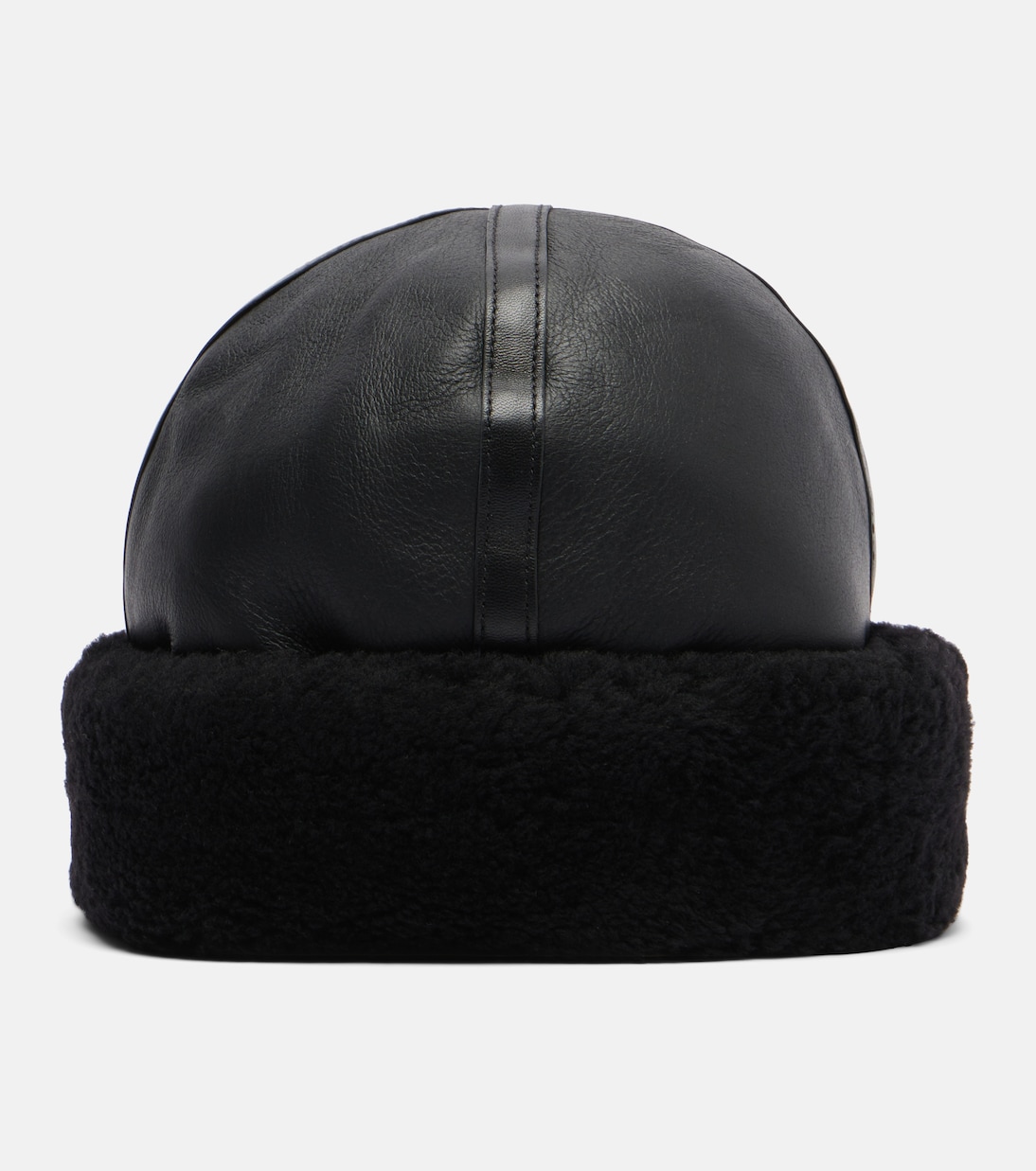 Shearling-trimmed leather hat | Toteme