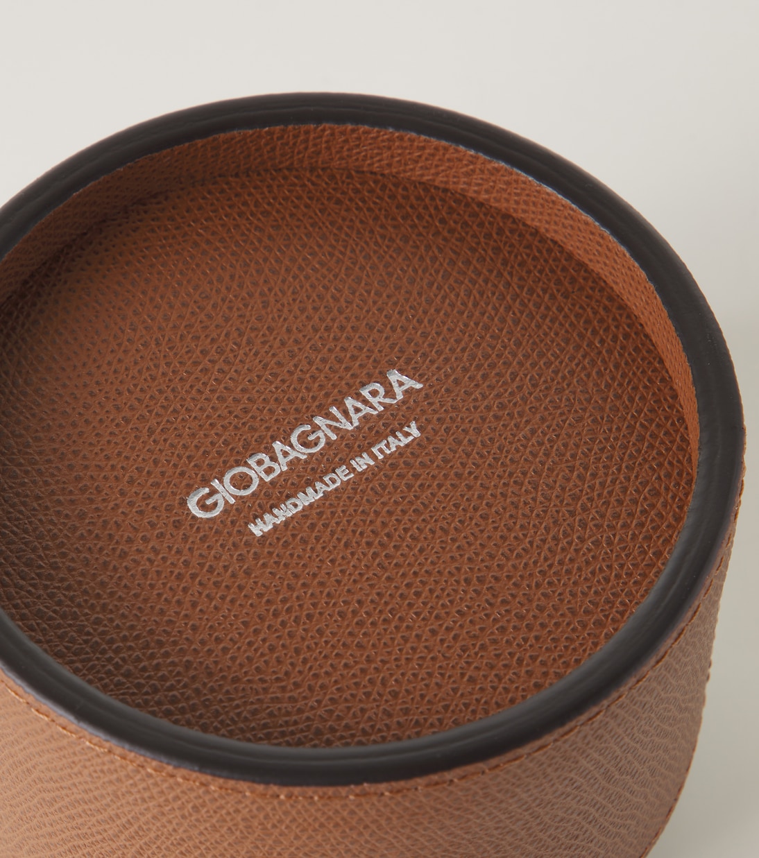 Colorado leather-trimmed ashtray | Giobagnara