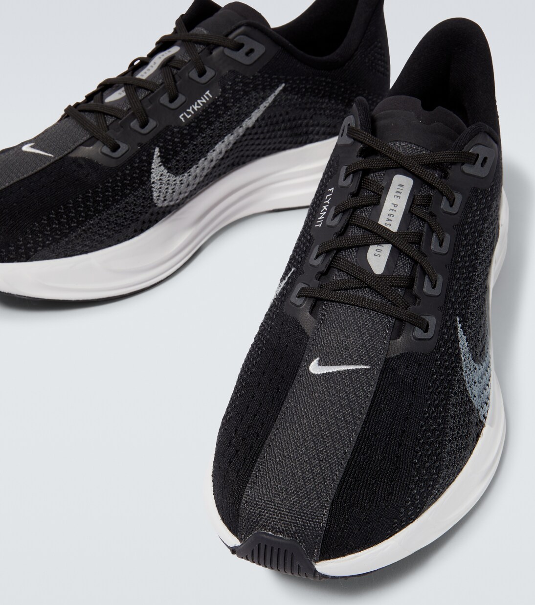 Pegasus Plus running shoes | Nike