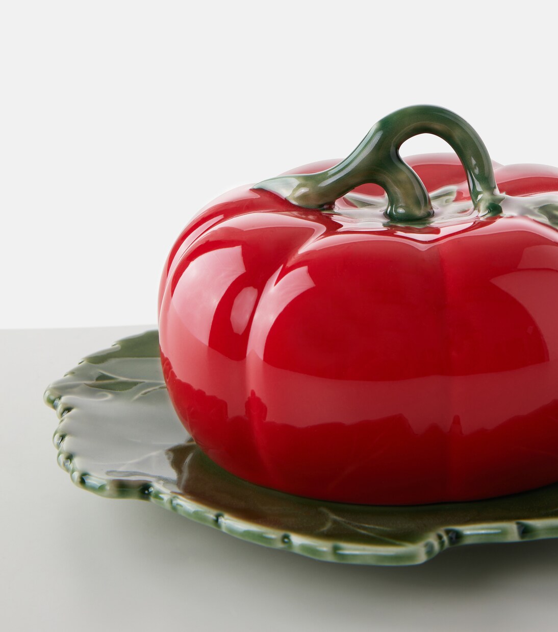Tomate ceramic butter dish | Bordallo Pinheiro