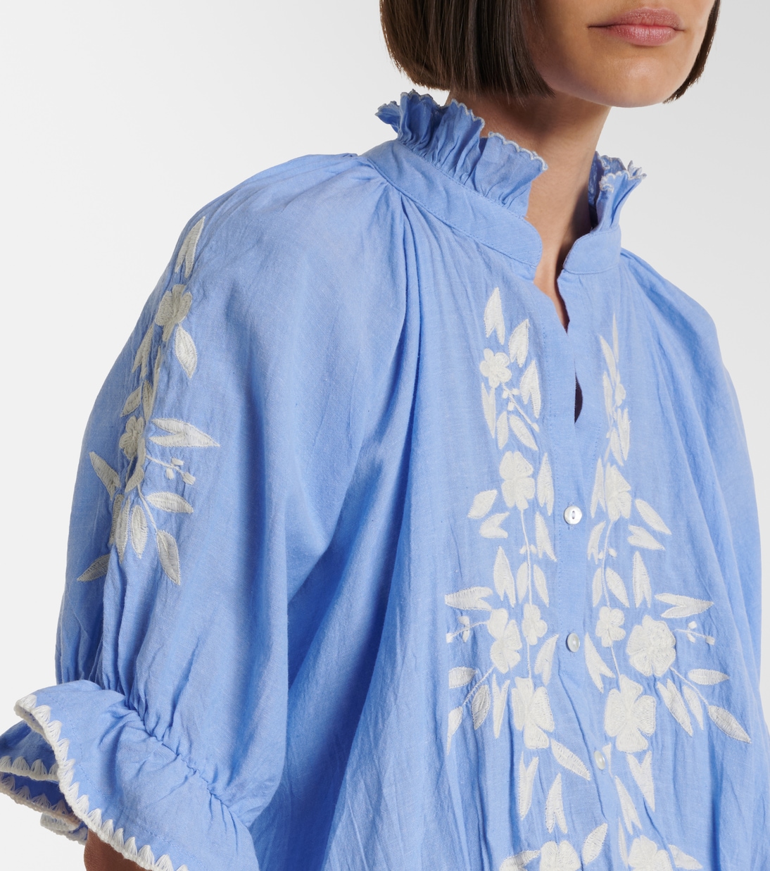 Abito corto in chambray di cotone con ricamo | Juliet Dunn