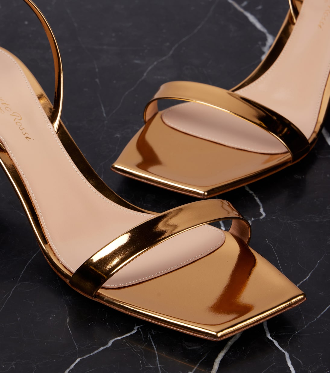 Sandalen Ribbon 55 aus Metallic-Leder | Gianvito Rossi