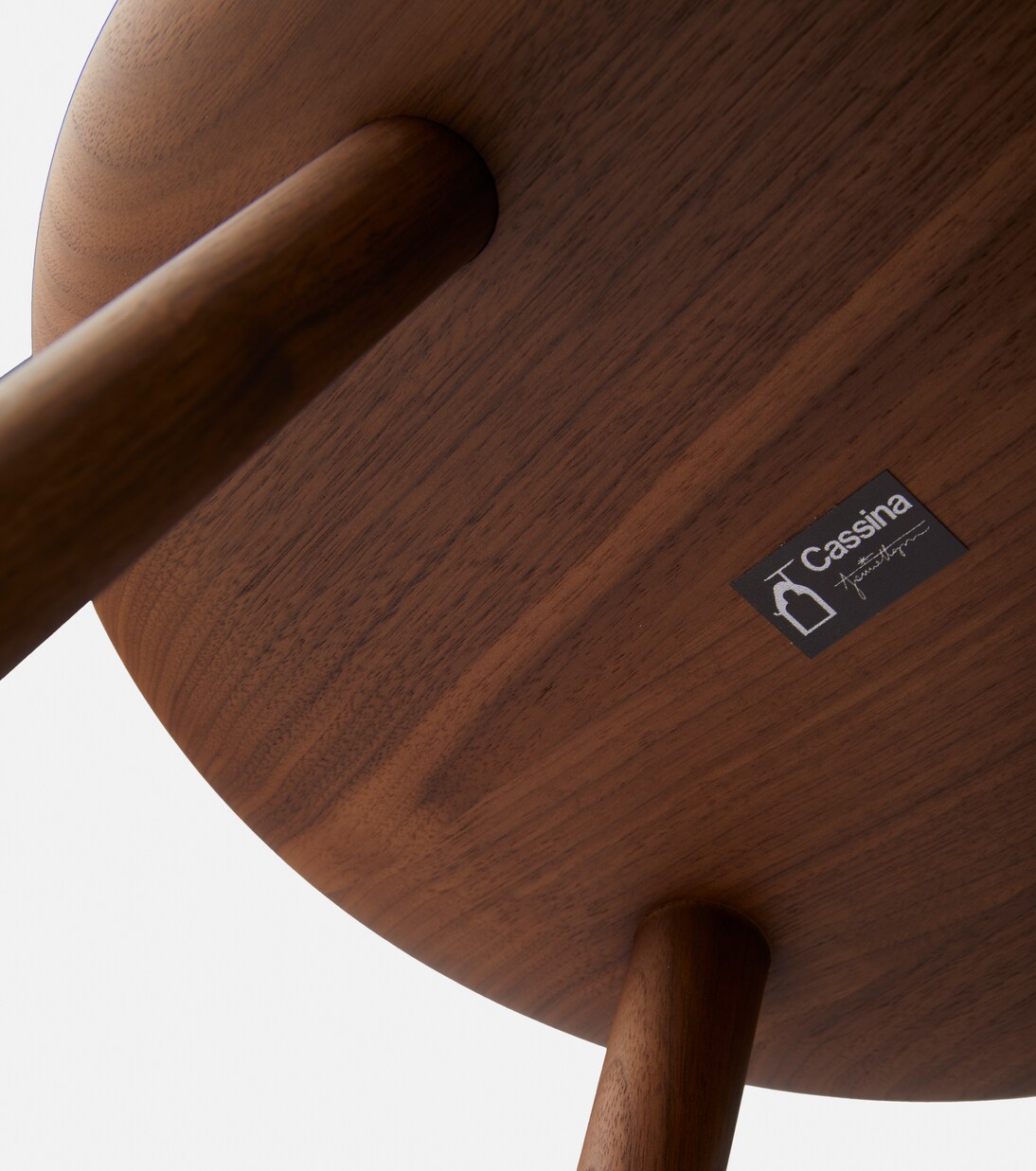 Réaction Poétique walnut side table by Jaime Hayon | Cassina