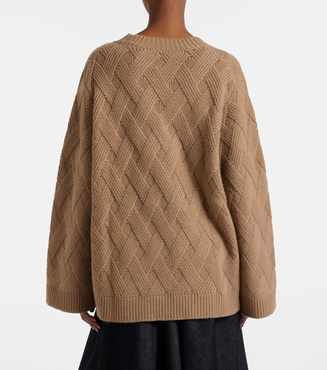 Oversized wool and cashmere sweater  | Jardin des Orangers